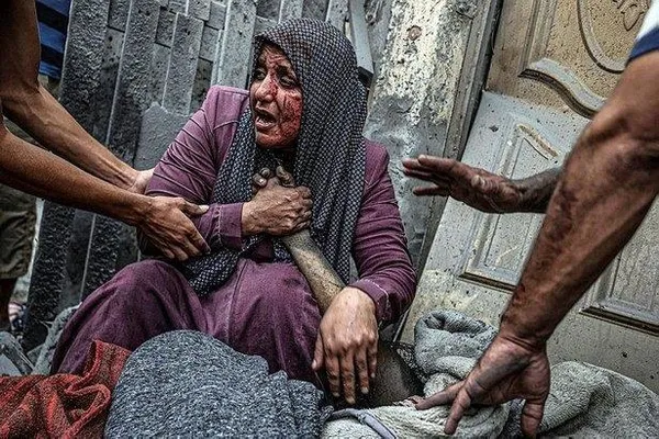 katil-israili-destekleyen-mcdonalds-subesinde-fareli-protesto-filistine-ozgurluk-1698751827172.jpeg Katil İsrail'i destekleyen McDonald'a fareli protesto! Bir anda ortaya saçtı: Özgür Filistin-2