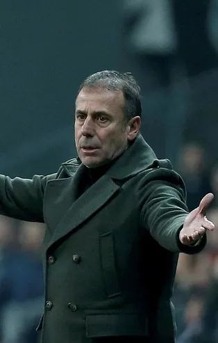Son dakika transfer sürprizi: Abdullah Avcı'ya sürpriz talip!