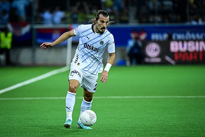 Jose Mourinho'dan 3 değişiklik! Fenerbahçe Lugano maçında forma onların - 21