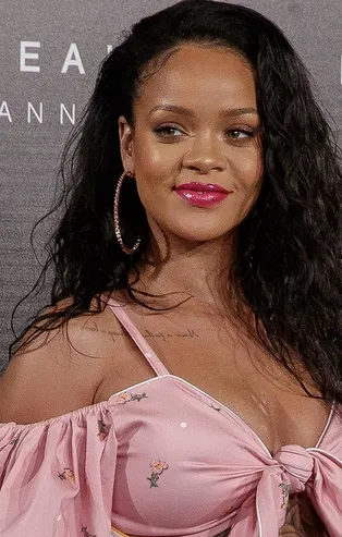 Rihanna çökertti