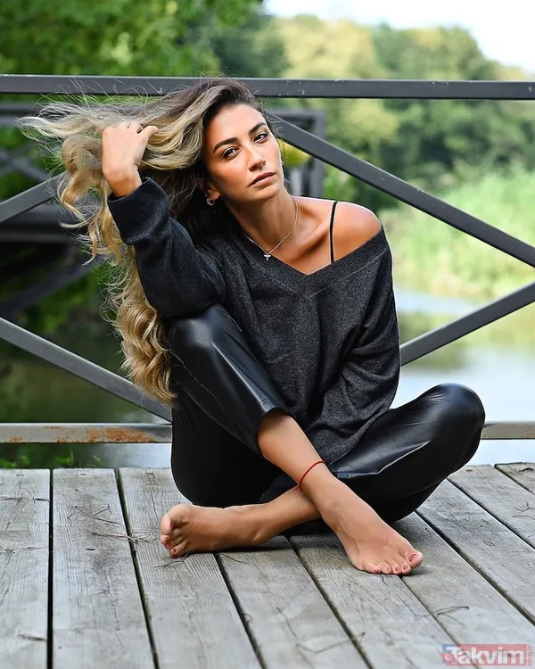 Ceren Benderlioğlu bikinili pozlarıyla sosyal medyanın gündeminde! Cesaretini konuşturup en cesur haliyle paylaştı! EDHO’nun Ömür’üydü... - 6