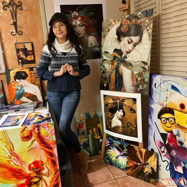 Kemal Sunal’ın Emine'si 66 yaşında! Tokatçı’nın yıldızı Nazan Saatçi’nin son haline bakın! “Yaş aldıkça güzelleşiyor bu kadın...” - 22