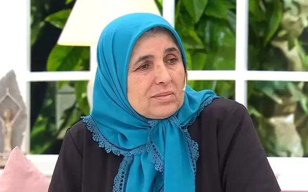 esra-erolda-akilalmaz-olay-damadimin-20-senelik-arkadasi-kizimi-kacirdi-deyip-yardim-istedi-detaylar-soke-etti-1672073883566.jpg Esra Erol’da akılalmaz olay! "Damadımın 20 senelik arkadaşı kızımı kaçırdı” deyip yardım istedi! Detaylar şoke etti! 3’ü aynı evde yaşamış...-10