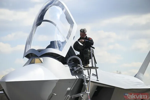 Başkan Erdoğan'dan 7'li koalisyona bomba gönderme: Birilerinin elleriyle kalp yapmayı öğrenmesi 40 gün sürdü! - 1