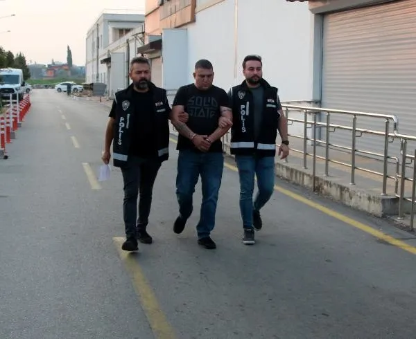 Adana'da 28 milyonluk tefecilik vurgununda şafak operasyonu: 21 gözaltı kararı verildi!-2