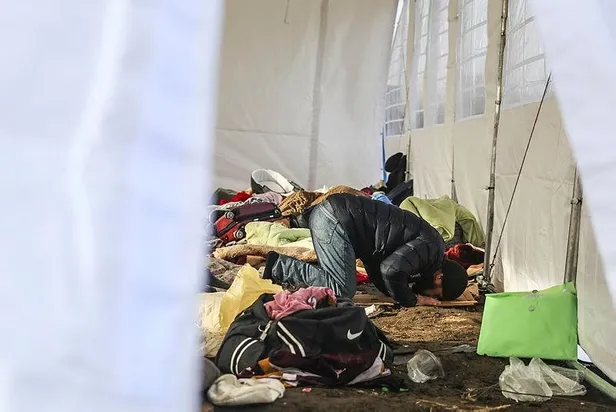 Ukrayna sınırını geçen Afrikalılar: Ten renklerimiz nedeniyle ırkçılığa uğradık-2