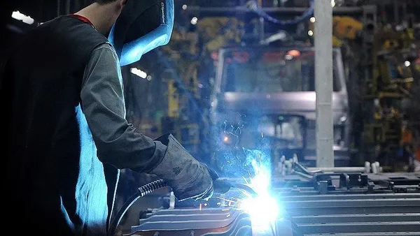 Türkiye pandemiye rağmen yüzde 1.8 büyüdük, dünya üçüncüsü olduk-3