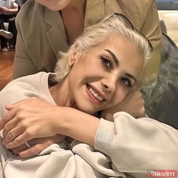 Tanyeli, Daha Sonra Yaptığı Paylaşımda Da Yasağa Uymayanlara Şu Sözlerle Tepki Gösterdi: "Doktorum İzin Vermiyor Ziyaretçilere. Lütfen Anlayışlı Olun Diyorum.