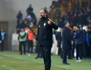 Tudor'dan taraftara istifa cevabı!