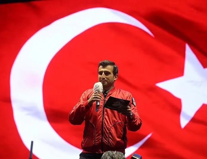 Bayraktar’a fahri doktora unvanı