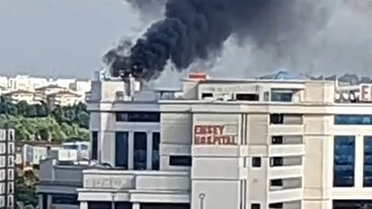 Pendik'te panik: Özel hastanede yangın çıktı