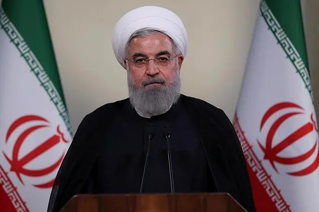 İran'da Ruhani'ye büyük şok! İstifa etti