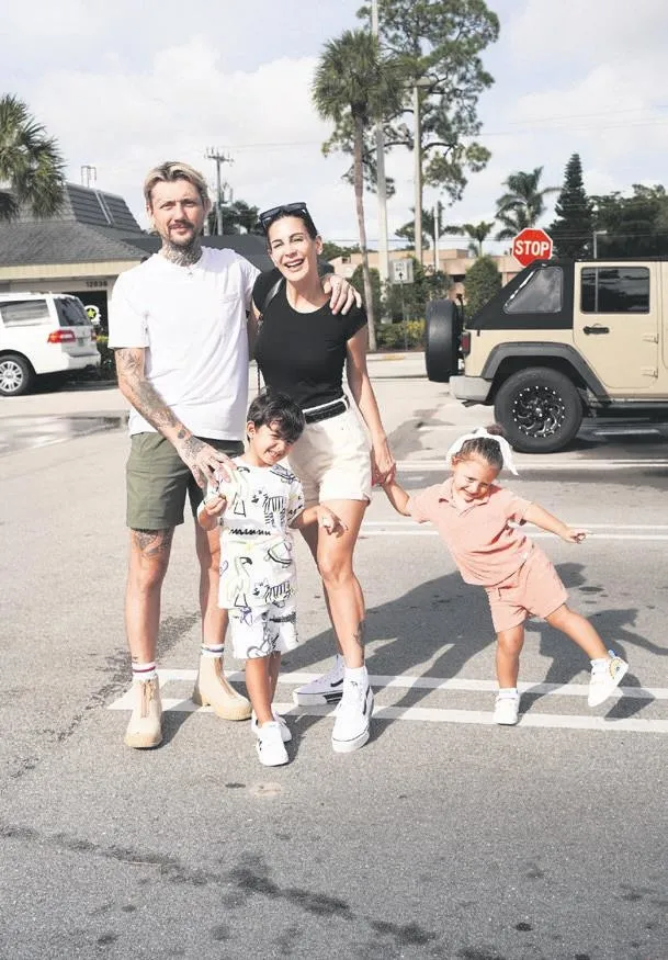 Güzel oyuncu Alina Boz ve Umut Evirgen'den mutluluk pozu: Eleştirilere kulak tıkayıp aşklarına tam gaz devam ediyorlar!-12