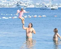 Özge Özder ve ailesi Bodrum’da mutluluk dolu tatil