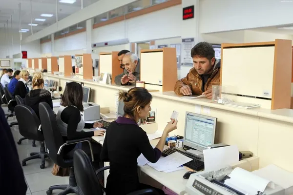 kamuda-evden-calisma-olacak-mi-kamu-kurumlari-tatil-olacak-mi-1584632600882.jpg Milyonlarca çalışanı ilgilendiriyor... Kamu kurumları tatil mi? Kamuda evden çalışma olacak mı?-1