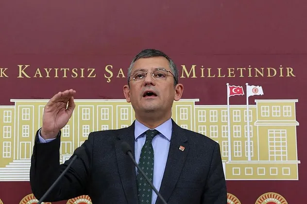 CHP yeni bir kaos planının fitilini ateşleme peşinde mi? Özgür Özel'den memur ve bürokratlara tehdit