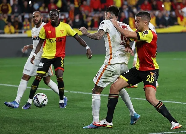 Erick Pulgar Galatasaray'a ilaç olsun diye geldi modaya uydu-3