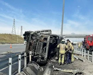 Devrilen tır alev aldı! Sürücü feci şekilde can verdi