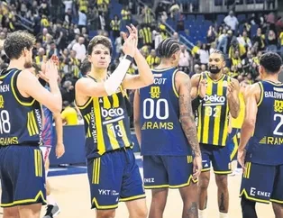 Hava koşulları beklenen maçı erteletti