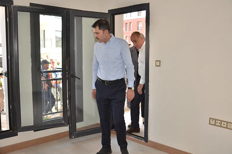 Çevre, Şehircilik ve İklim Değişikliği Bakanı Murat Kurum: ''Hep söyledik ilk işimiz deprem bölgesi''-8