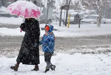 HAVA DURUMU | İstanbul için peş peşe uyarı! Yarın akşama kadar kendinizi koruyun! Flaş kar ve sağanak alarmı 