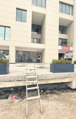 Sahra hastanesi skandalı sonrası CHP'den Adana'da yurt fiyaskosu: 5 yıl beklediler tamamlamadan açtılar!