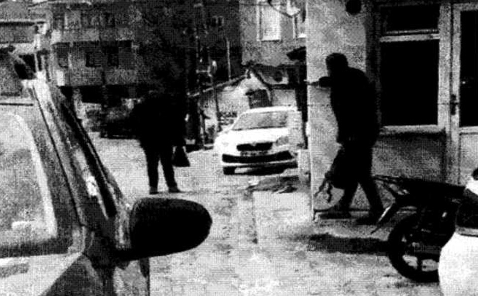 gulten-urkmezi-oldurmeden-once-celenk-gondermis-katil-kocadan-olumsuz-sevdim-notu-1780320028795.jpeg Gülten Ürkmez'i öldürmeden önce çelenk göndermiş: Katil kocadan "ölümsüz sevdim" notu-2