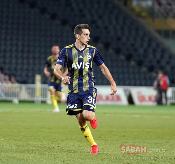 Fenerbahçe-Sivasspor maçı sonrası Mert Hakan Yandaş, Emre Belözoğlu'nun yanına gitti! Dikkat çeken kare - 4
