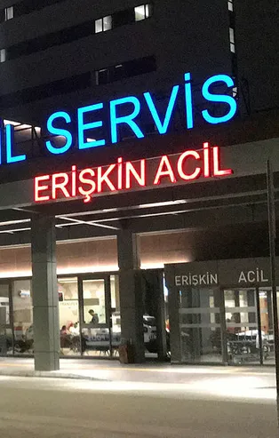 Adana'da oğluna küfreden komşusunu bıçakladı