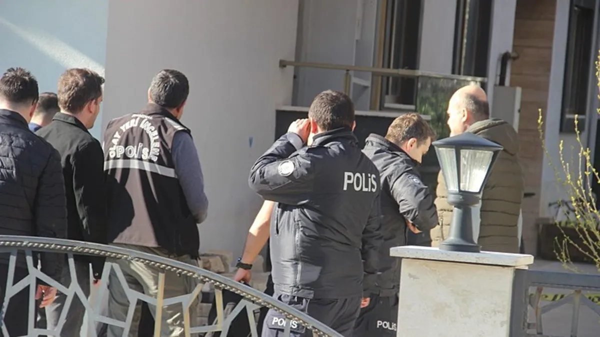 Çanakkale Bayramiç'te eşi tarafından av tüfeğiyle vurulan kadın defnedildi