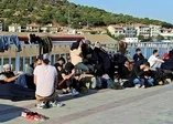 Çeşme'de 82 göçmen yakalandı (Video)