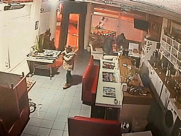 Son dakika: İstanbul Gaziosmanpaşa'da korkunç olay! Önce içki döktü ardından mezarlığa götürüp...-8