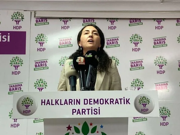 yuvarlak-masanin-cambaza-bak-oyunu-chp-iyi-parti-ortakliginin-inkari-hdp-ile-varmis-gibi-gosterilen-kavga-1662712218243.jpeg Yuvarlak masanın 'cambaza bak oyunu: CHP-İYİ Parti ortaklığının inkarı, HDP ile 'varmış' gibi gösterilen kavga...-2