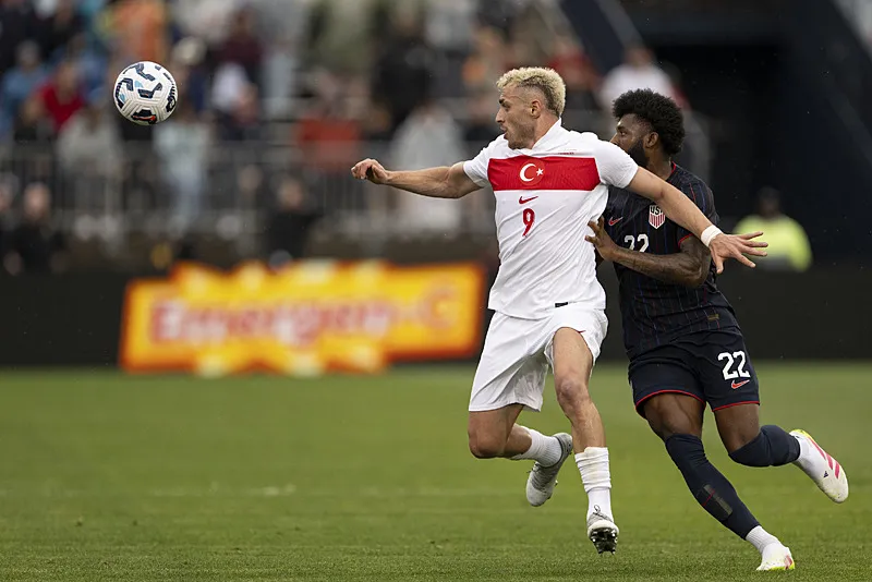 Galatasaray'dan transferde ters köşe! O tarihte teklif yapılacak - 22
