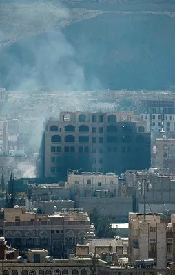 Yemen'de Cumhurbaşkanlığı Sarayı vuruldu!