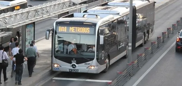 Metrobüsü kullanacaklar dikkat