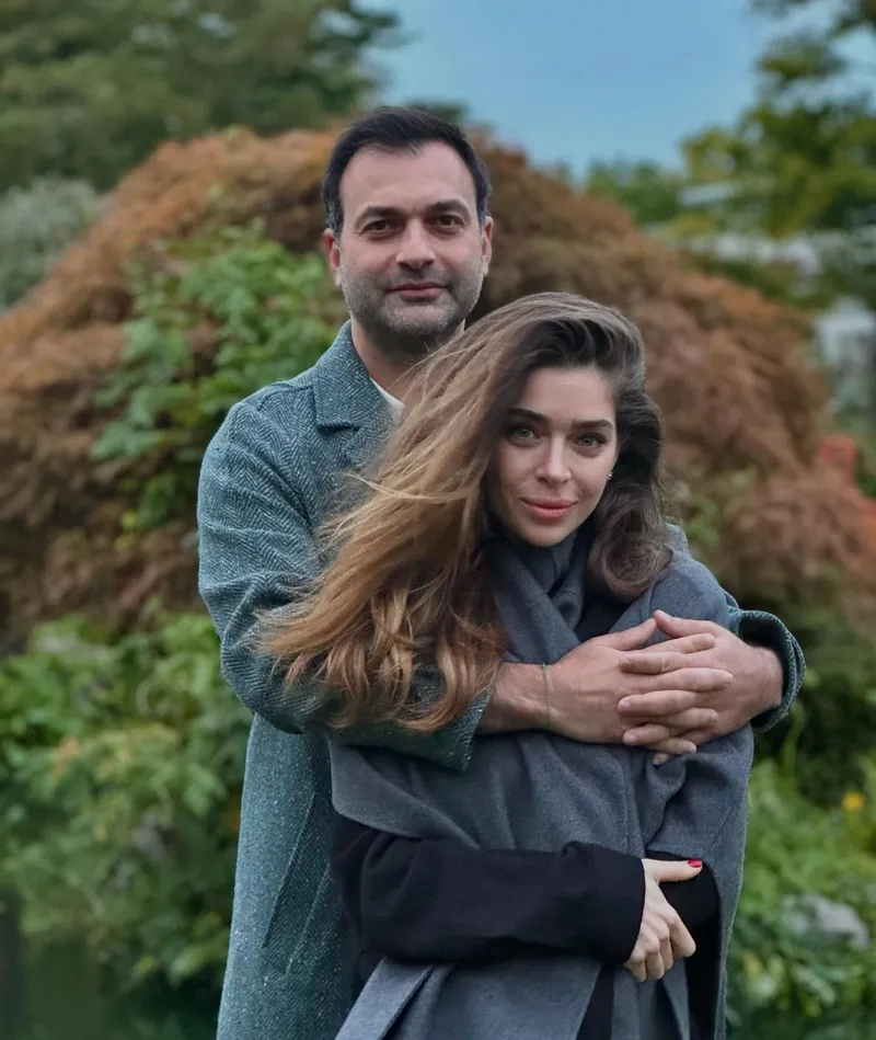 oyku-celik-ve-ali-cakicidan-evlilik-mujdesi-bakin-nasil-duyurdu-1760517285573.jpg Kaynak: Sosyal medya