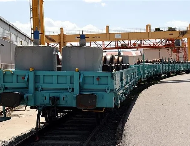 27 yeni yük vagonu geldi