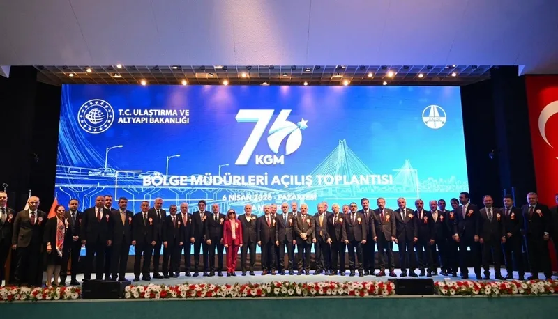 bolunmus-yolda-kritik-esik-asildi-bakan-uraloglu-6-binden-30-bine-cikardik-1775475837786.jpg Bölünmüş yolda kritik eşik aşıldı | Bakan Uraloğlu: 6 binden 30 bine çıkardık-3