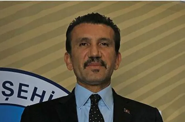 Eski milli futbolcular Rüçtü Reçber ve Nihat Kahveci'den Barış Pınarı Harekatı'na destek