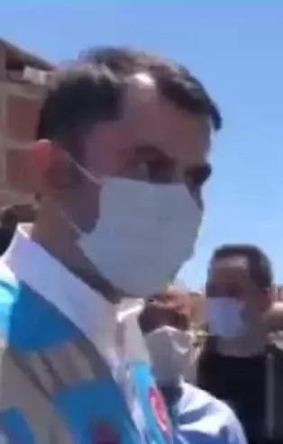 Bakan Kurum'dan Elazığ’da yüklenici firmanın müteahhidine sert uyarı: Yapmaya niyetin yoksa bırak