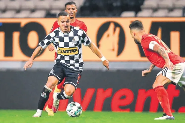 fenerbahceli-taraftarladan-joshua-king-tepkisi-1657065952380.jpeg Fenerbahçeli taraftarladan Joshua King tepkisi!-7