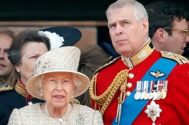 Cinsel saldırı şoku! Kraliçe II. Elizabeth'in oğlu Prens Andrew'in tüm unvanları alındı: 'Majesteleri' bile denmeyecek