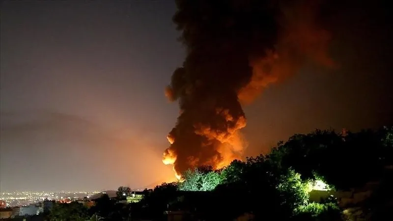 abd-iran-icin-dugmeye-basti-trumpin-ekibinden-muzakere-hazirligi-1774124586973.jpeg ABD İran için düğmeye bastı: Trump'ın ekibinden müzakere hazırlığı-9