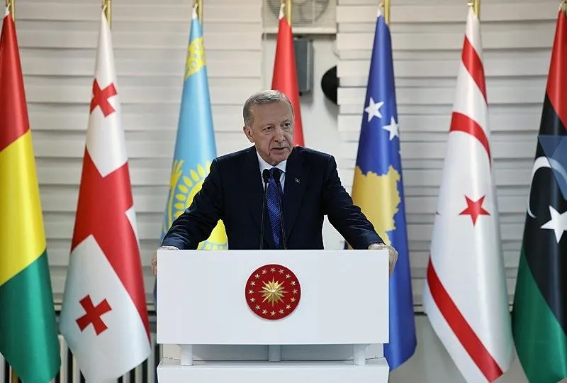 Başkan Erdoğan'dan MSÜ Kara Harp Okulu öğrencileriyle iftar programında önemli açıklamalar (AA)