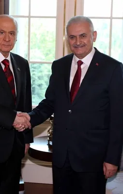 Başbakan ile Bahçeli ile telefonda görüştü