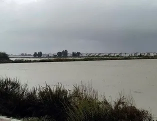 Antalya’da kuvvetli yağmur etkisini sürdürüyor!