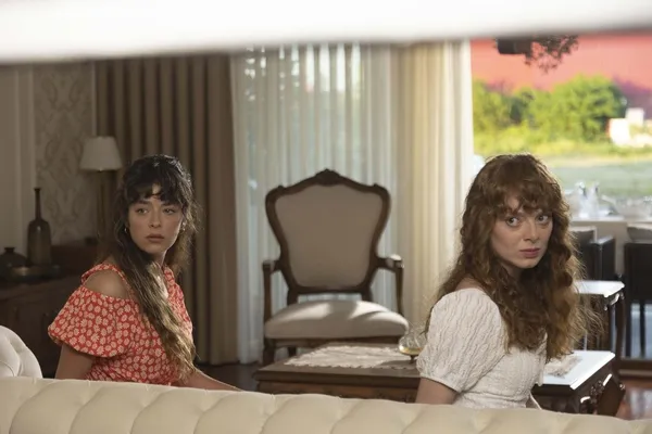 vermem-seni-ellere-5-bolumuyle-nefes-kesti-zelis-mehmet-ve-handenin-hayatlarini-birlestirecegi-yerde-1689583536142.jpg Vermem Seni Ellere 5. bölümüyle nefes kesti! Zeliş; Mehmet ve Hande’nin hayatlarını birleştireceği yerde!-5