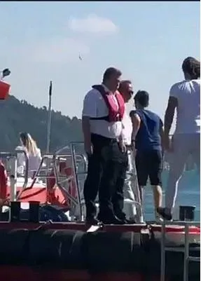 CHP'li İBB Başkanı Ekrem İmamoğlu teknesinde sefadayken İstanbul trafik yoğunluğunda dünyada 1 numara oldu-3