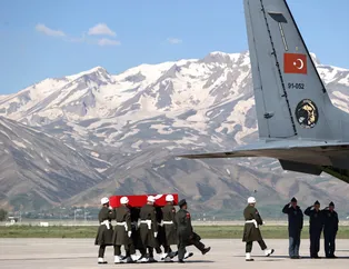 Pençe Kilit Operasyonu’nda çıkan çatışmada şehit olan 5 askere son görev